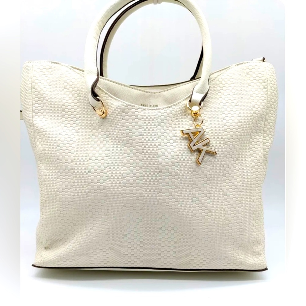 👛 NWT! Anne Klein Large Woven Tote Bag MSRP $95